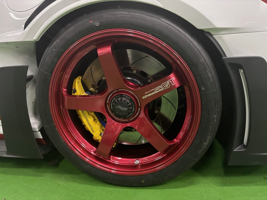 992GT3RS専用『ADVAN Racing GTホイール』 | 株式会社クレフ | クレフ 